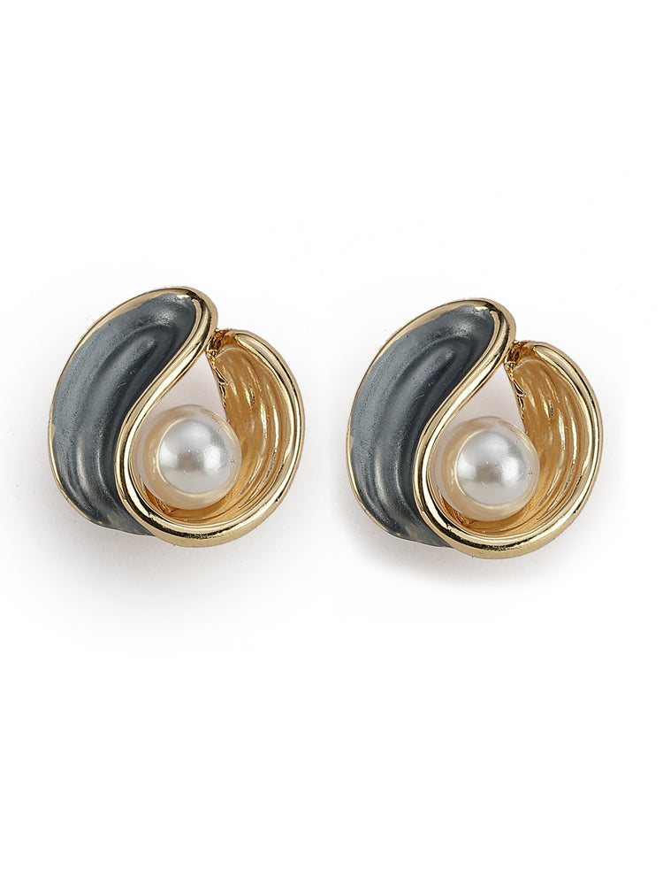 Trendy Pearl Earrings | Stylish Pearl Earrings - Rare1Studio